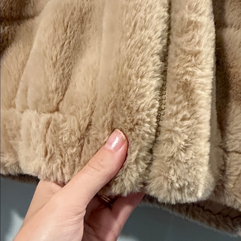 Women's Tan Puffer Jacket - Picture 3 of 4